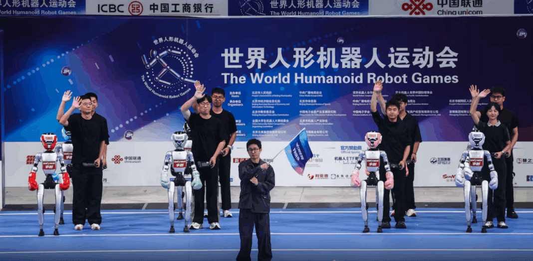 China inaugura los primeros Juegos Mundiales de Robots Humanoides con más de 500 competidores