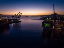 EE.UU. fabricará grúas portuarias