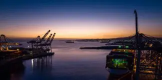 EE.UU. fabricará grúas portuarias