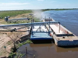 Puerto Busch moviliza yeso a Paraguay