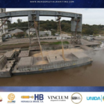 El puerto de Diamante recibió su primer convoy completo de barcazas contenedoras y proyecta incorporar una grúa para avanzar hacia la exportación directa