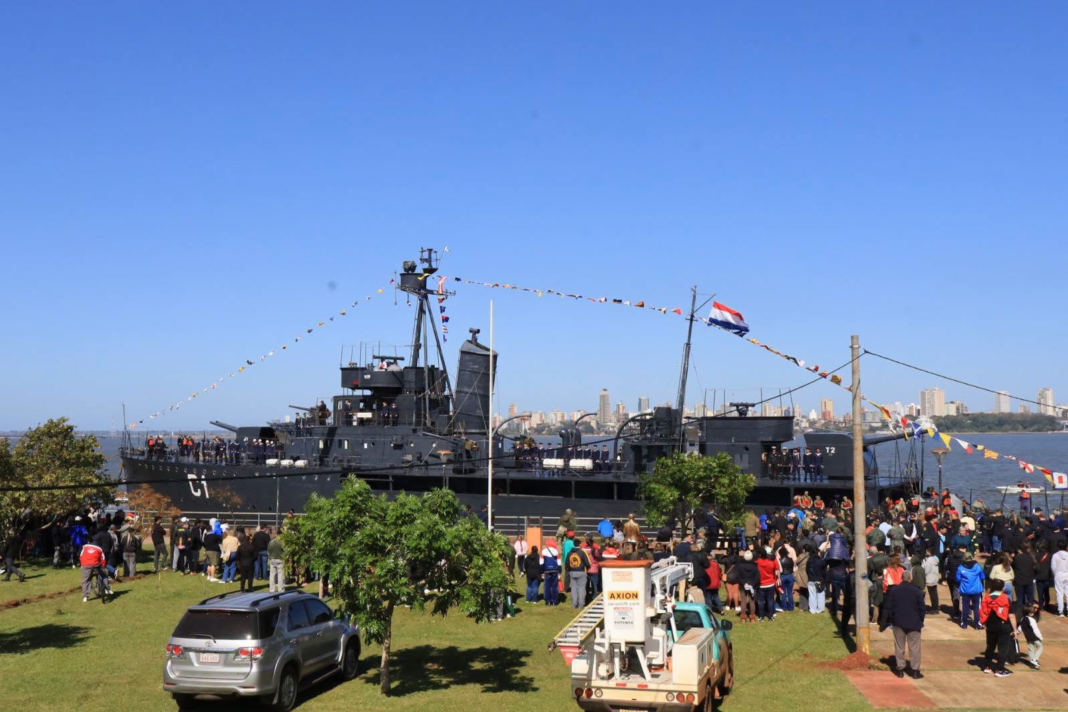 Patrimonio naval llega a Encarnación Patrimonio naval llega a Encarnación